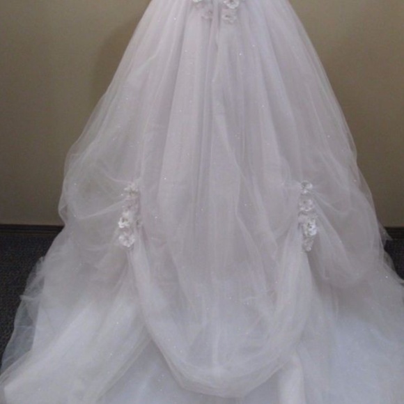 Alfred Angelo Disney Fairytale Belle 235 sz 14 - Picture 8 of 15